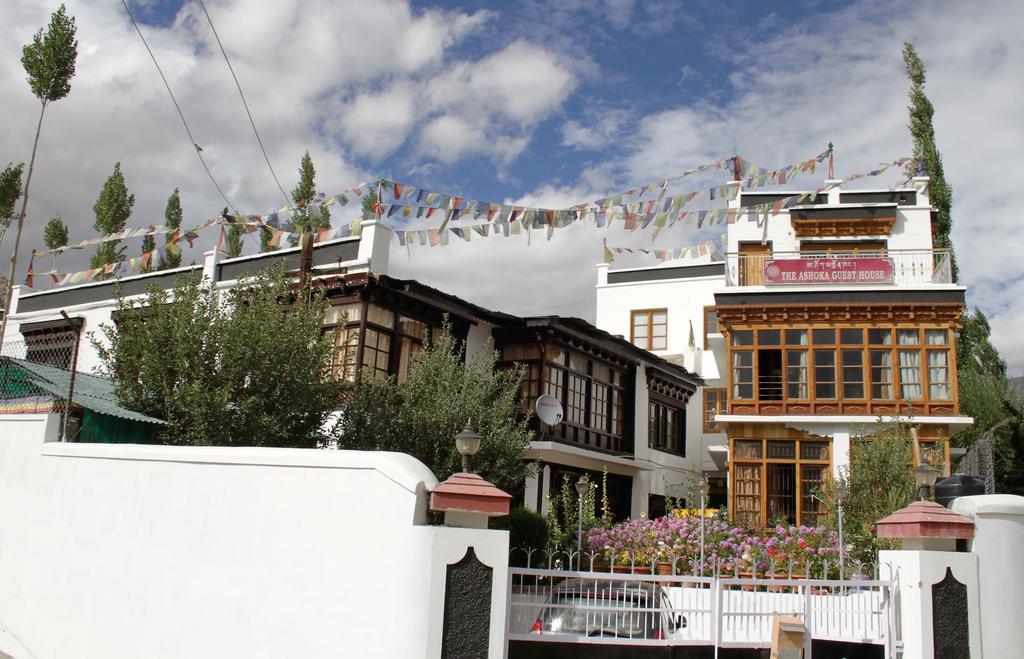 ホテル Ashoka Ladakh レー エクステリア 写真